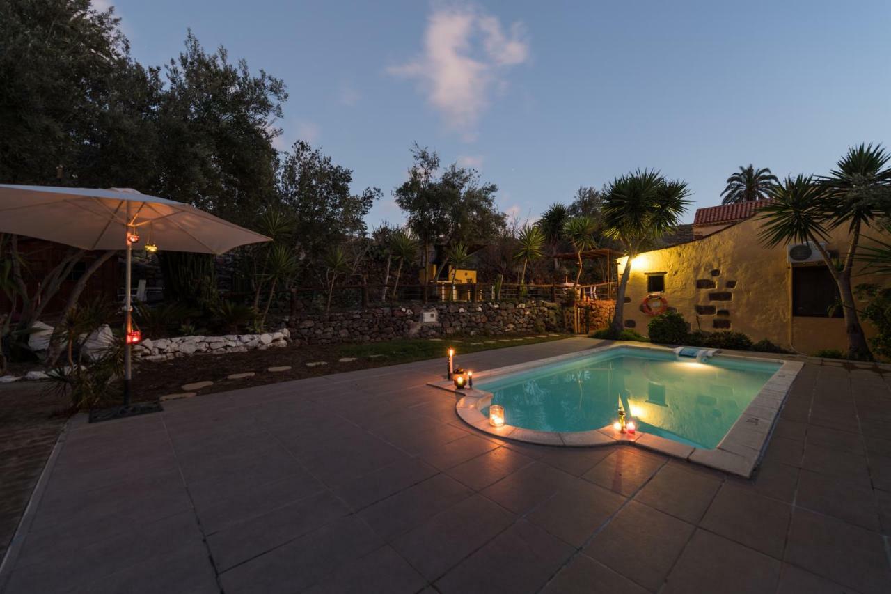 Bohemian Hideaway Finca - 2 Unique Houses With Shared Pool Santa Lucia De Tirajana Bagian luar foto