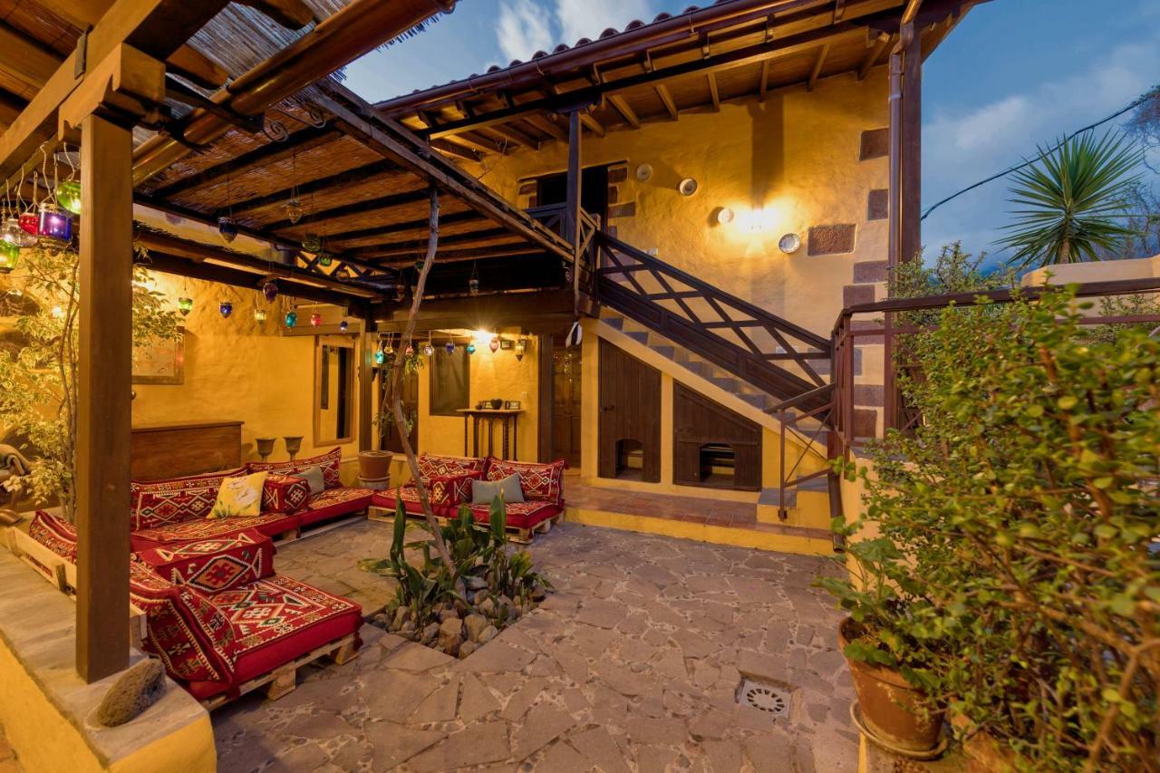 Bohemian Hideaway Finca - 2 Unique Houses With Shared Pool Santa Lucia De Tirajana Bagian luar foto